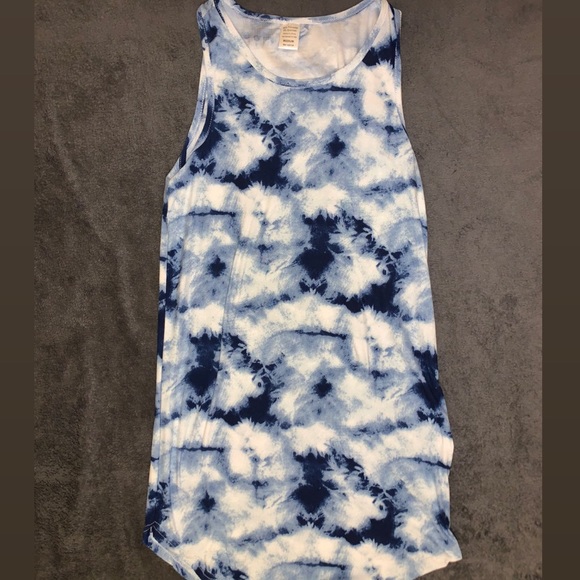 5 more minutes Dresses & Skirts - Dress